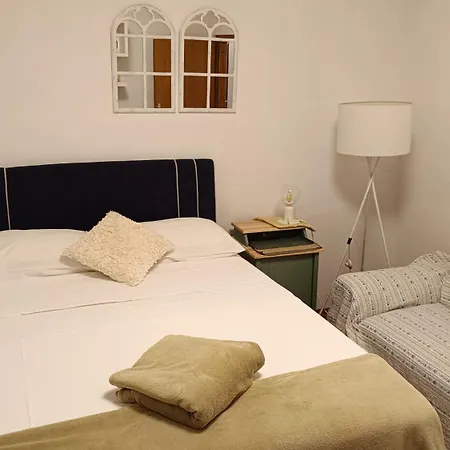 Stone House Apartment