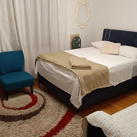 Stone House Apartment *