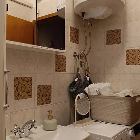 Stone House Apartment
