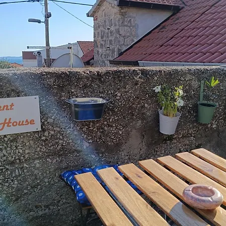 Stone House Апартаменты